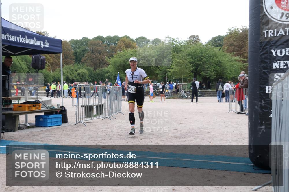 14.09.2025 - Stadtparktriathlon Strokosch-Dieckow http://msf.ph/oto/8884311 14.09.2025 10:28:59 Ziel 506 meine-sportfotos.de
