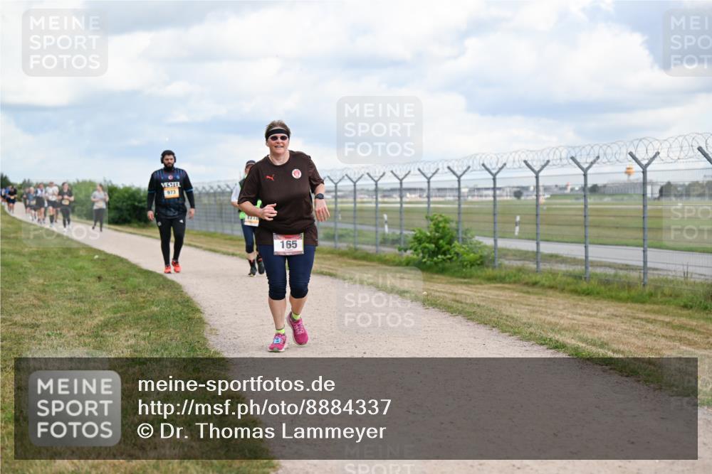 14.09.2025 - Airport Race Dr. Thomas Lammeyer http://msf.ph/oto/8884337 14.09.2025 12:38:53 Laufen 973, 1718, 165 meine-sportfotos.de
