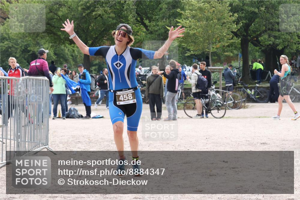 14.09.2025 - Stadtparktriathlon Strokosch-Dieckow http://msf.ph/oto/8884347 14.09.2025 10:32:03 Ziel 458 meine-sportfotos.de