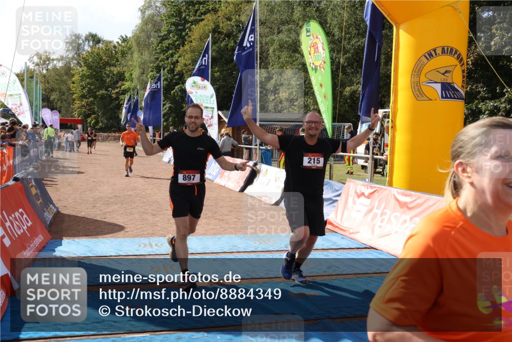 14.09.2025 - Airport Race Strokosch-Dieckow http://msf.ph/oto/8884349 14.09.2025 12:47:57 Ziel 215, 897, 1292, 1441, 1959, 1982 meine-sportfotos.de