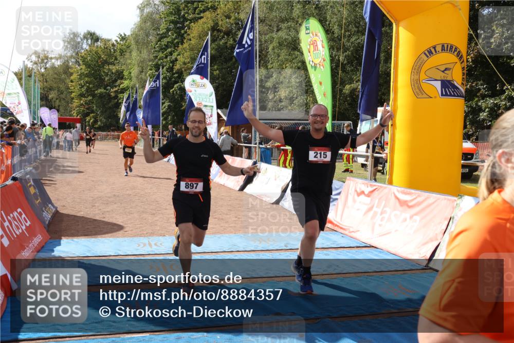 14.09.2025 - Airport Race Strokosch-Dieckow http://msf.ph/oto/8884357 14.09.2025 12:47:57 Ziel 215, 897, 1292, 1441, 1959, 1982 meine-sportfotos.de