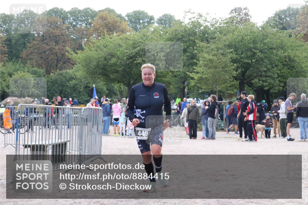 14.09.2025 - Stadtparktriathlon Strokosch-Dieckow http://msf.ph/oto/8884415 14.09.2025 10:34:55 Ziel 440 meine-sportfotos.de