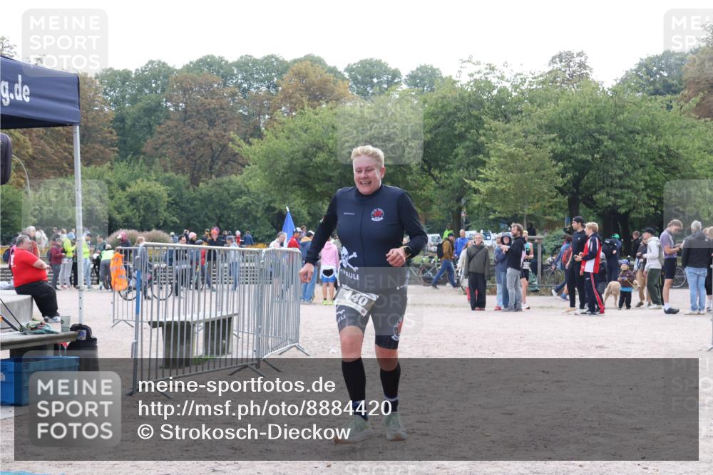 14.09.2025 - Stadtparktriathlon Strokosch-Dieckow http://msf.ph/oto/8884420 14.09.2025 10:34:55 Ziel 440 meine-sportfotos.de
