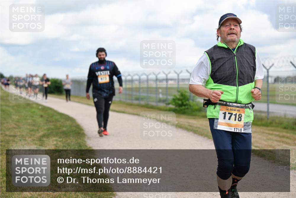 14.09.2025 - Airport Race Dr. Thomas Lammeyer http://msf.ph/oto/8884421 14.09.2025 12:38:59 Laufen 1718, 1718 meine-sportfotos.de