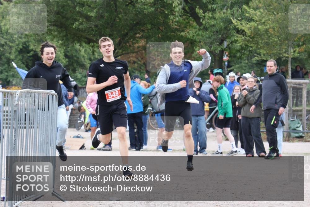 14.09.2025 - Stadtparktriathlon Strokosch-Dieckow http://msf.ph/oto/8884436 14.09.2025 10:38:29 Ziel 549 meine-sportfotos.de