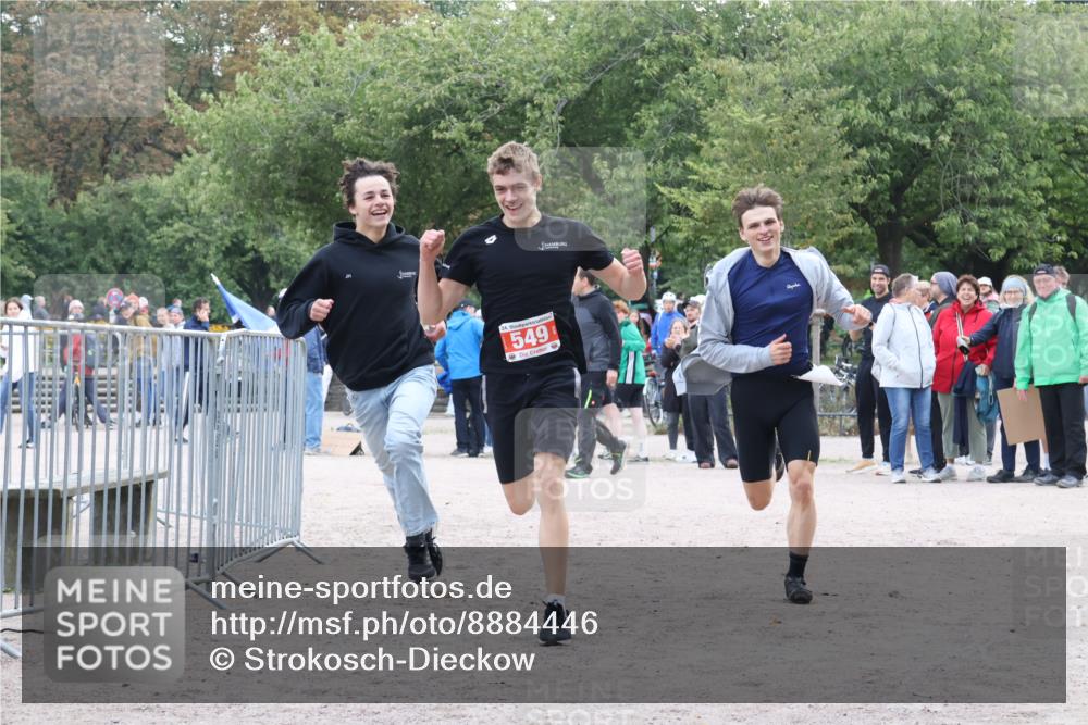 14.09.2025 - Stadtparktriathlon Strokosch-Dieckow http://msf.ph/oto/8884446 14.09.2025 10:38:30 Ziel 549 meine-sportfotos.de