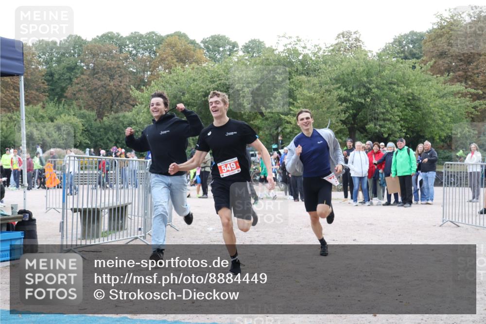 14.09.2025 - Stadtparktriathlon Strokosch-Dieckow http://msf.ph/oto/8884449 14.09.2025 10:38:30 Ziel 549 meine-sportfotos.de