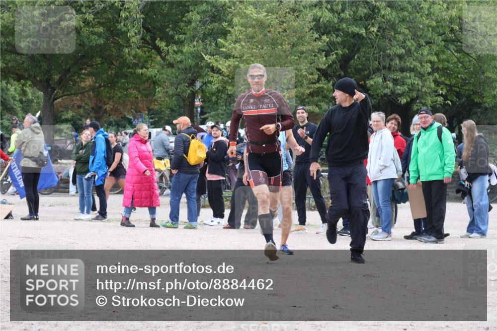14.09.2025 - Stadtparktriathlon Strokosch-Dieckow http://msf.ph/oto/8884462 14.09.2025 10:39:00 Ziel 548 meine-sportfotos.de