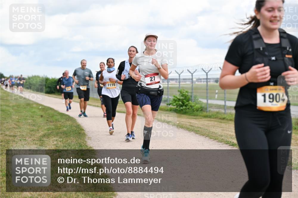 14.09.2025 - Airport Race Dr. Thomas Lammeyer http://msf.ph/oto/8884494 14.09.2025 12:39:13 Laufen 1115, 473, 27, 1904 meine-sportfotos.de