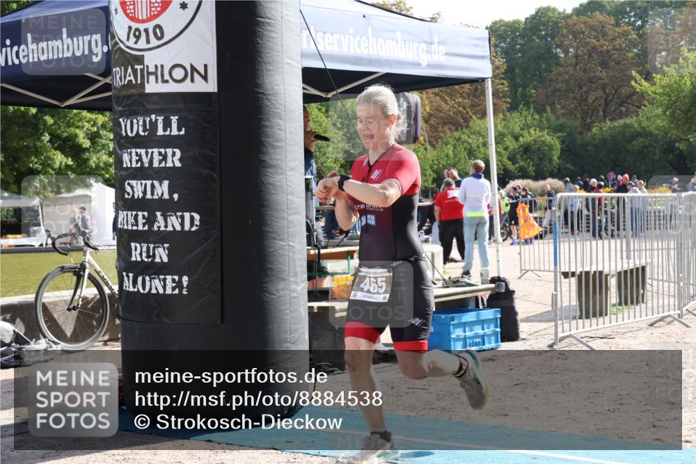 14.09.2025 - Stadtparktriathlon Strokosch-Dieckow http://msf.ph/oto/8884538 14.09.2025 10:41:42 Ziel 465 meine-sportfotos.de