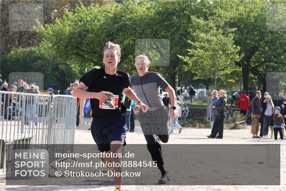 14.09.2025 - Stadtparktriathlon Strokosch-Dieckow http://msf.ph/oto/8884545 14.09.2025 10:42:11 Ziel 575 meine-sportfotos.de