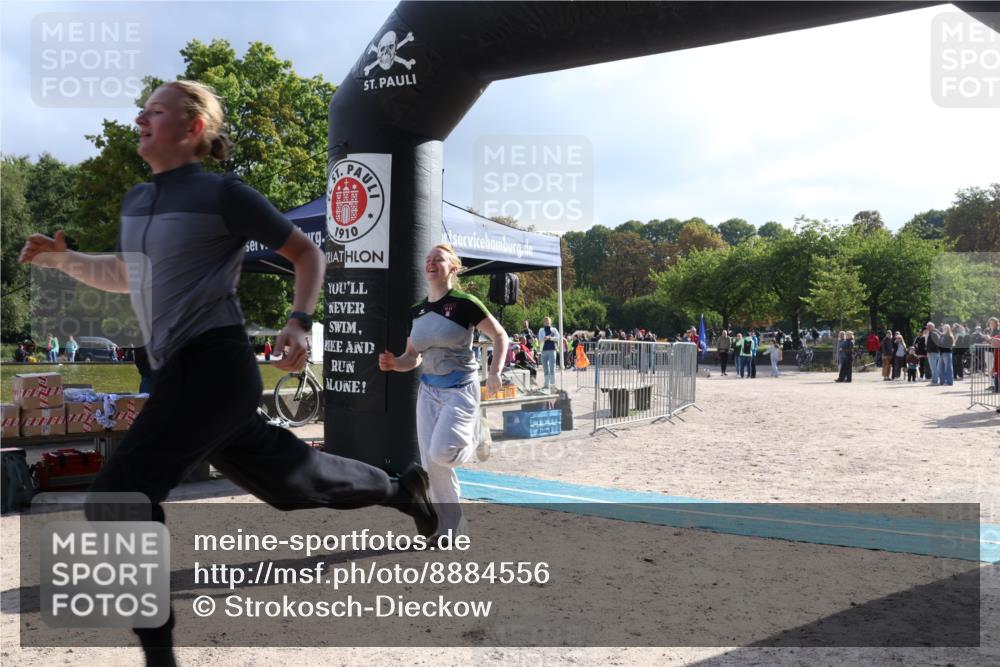14.09.2025 - Stadtparktriathlon Strokosch-Dieckow http://msf.ph/oto/8884556 14.09.2025 10:42:12 Ziel 575 meine-sportfotos.de