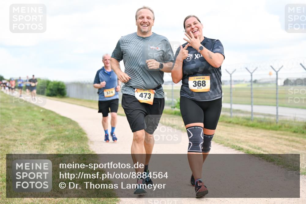 14.09.2025 - Airport Race Dr. Thomas Lammeyer http://msf.ph/oto/8884564 14.09.2025 12:39:18 Laufen 374, 473, 368 meine-sportfotos.de