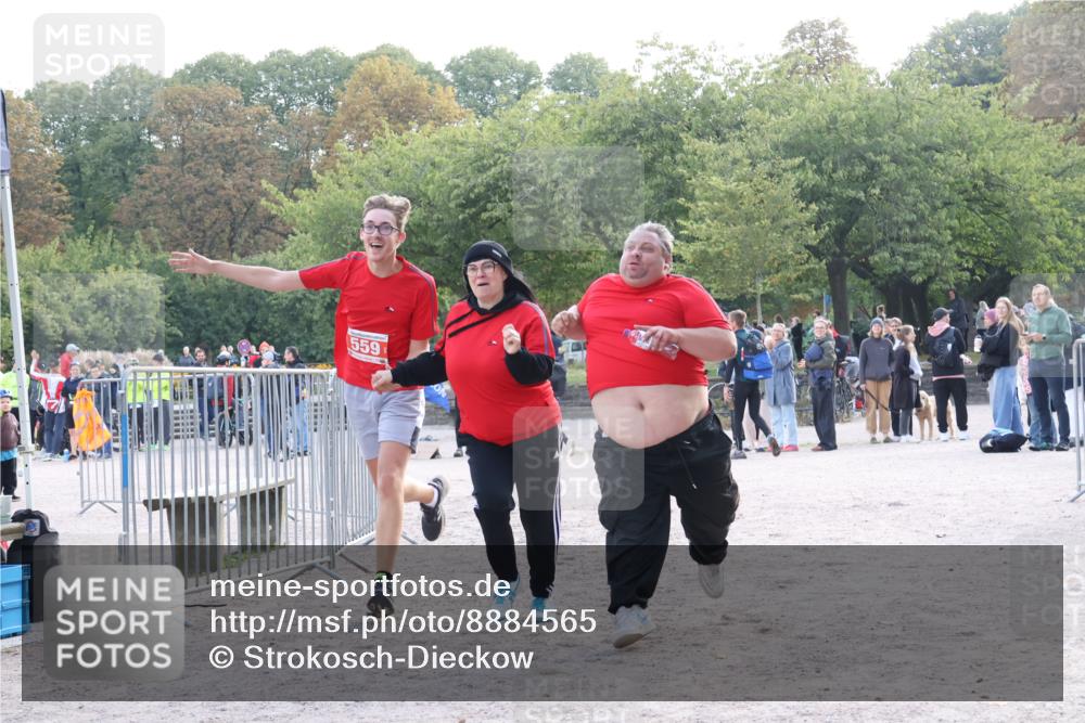 14.09.2025 - Stadtparktriathlon Strokosch-Dieckow http://msf.ph/oto/8884565 14.09.2025 10:44:22 Ziel 559 meine-sportfotos.de