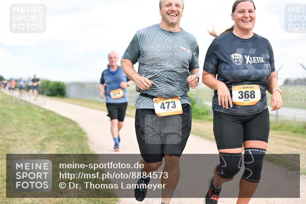 14.09.2025 - Airport Race Dr. Thomas Lammeyer http://msf.ph/oto/8884573 14.09.2025 12:39:19 Laufen 374, 473, 368 meine-sportfotos.de