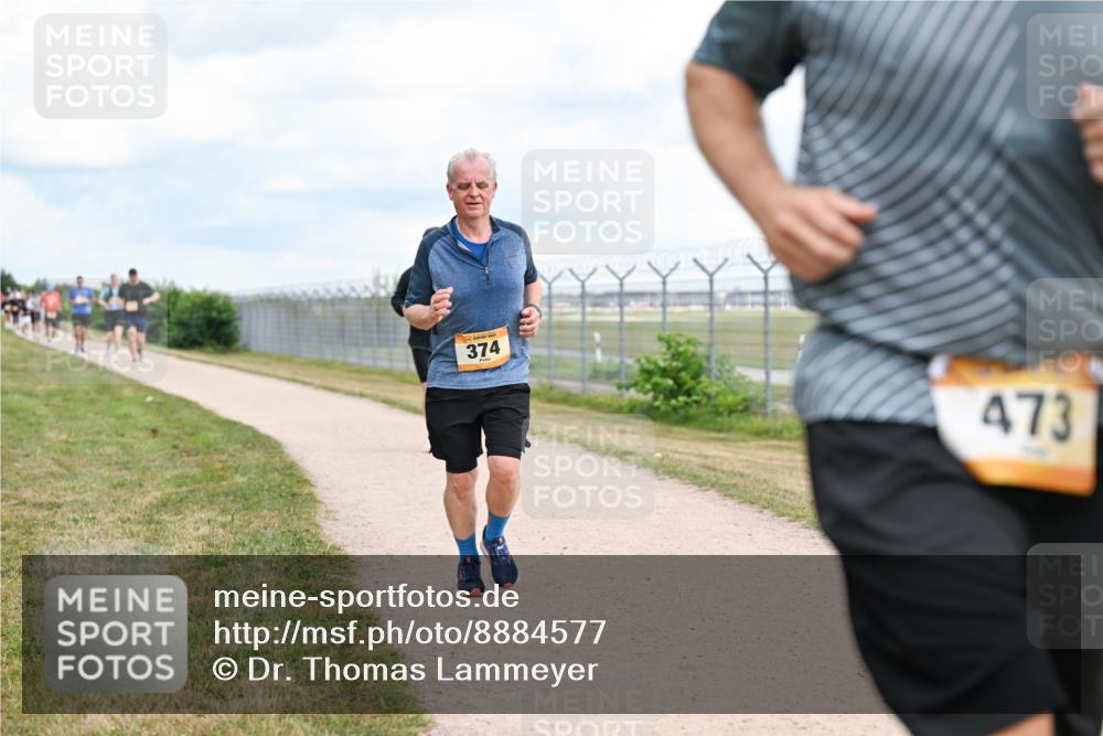 14.09.2025 - Airport Race Dr. Thomas Lammeyer http://msf.ph/oto/8884577 14.09.2025 12:39:20 Laufen 374, 473 meine-sportfotos.de