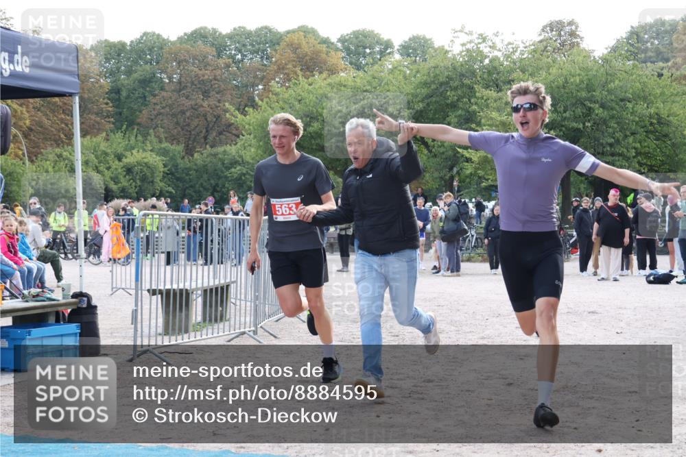 14.09.2025 - Stadtparktriathlon Strokosch-Dieckow http://msf.ph/oto/8884595 14.09.2025 10:46:58 Ziel 563 meine-sportfotos.de