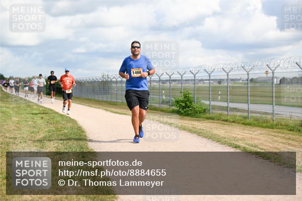 14.09.2025 - Airport Race Dr. Thomas Lammeyer http://msf.ph/oto/8884655 14.09.2025 12:39:39 Laufen 1466 meine-sportfotos.de