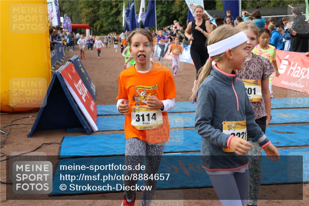 14.09.2025 - Airport Race Strokosch-Dieckow http://msf.ph/oto/8884657 14.09.2025 10:29:15 Ziel 3027, 3039, 3064, 3066, 3113, 3114, 3128, 3201, 3214, 3215, 3221, 3235, 3462, 3472, 3496, 3554, 3562, 3733 meine-sportfotos.de