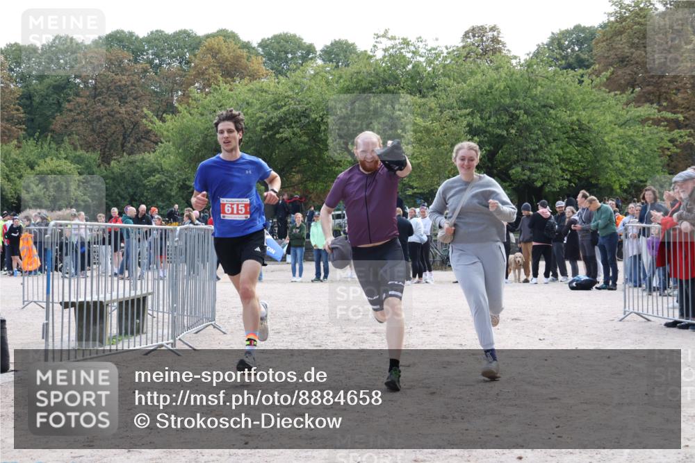 14.09.2025 - Stadtparktriathlon Strokosch-Dieckow http://msf.ph/oto/8884658 14.09.2025 10:49:50 Ziel 615 meine-sportfotos.de