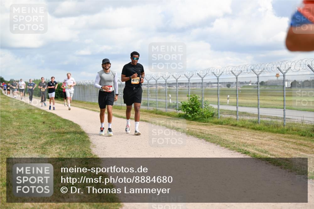 14.09.2025 - Airport Race Dr. Thomas Lammeyer http://msf.ph/oto/8884680 14.09.2025 12:39:48 Laufen 4177 meine-sportfotos.de