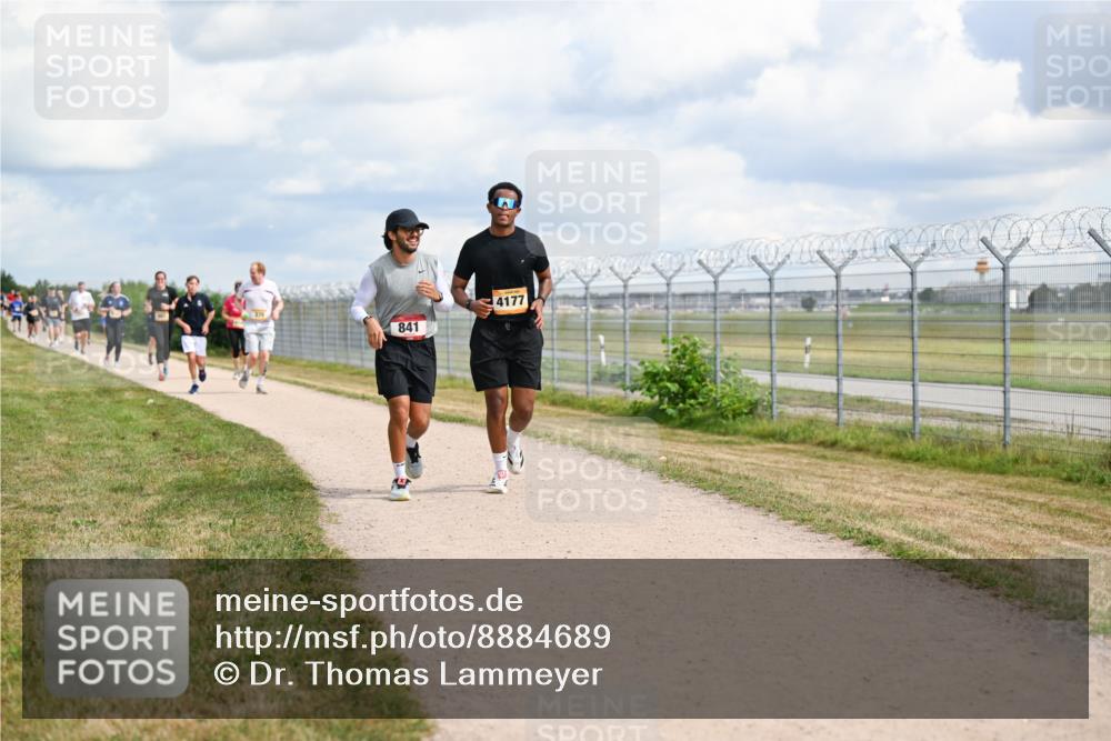 14.09.2025 - Airport Race Dr. Thomas Lammeyer http://msf.ph/oto/8884689 14.09.2025 12:39:48 Laufen 370, 841, 4177 meine-sportfotos.de