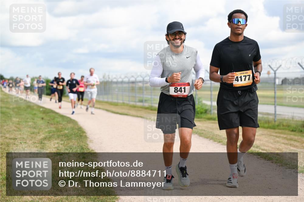14.09.2025 - Airport Race Dr. Thomas Lammeyer http://msf.ph/oto/8884711 14.09.2025 12:39:51 Laufen 841, 4177 meine-sportfotos.de