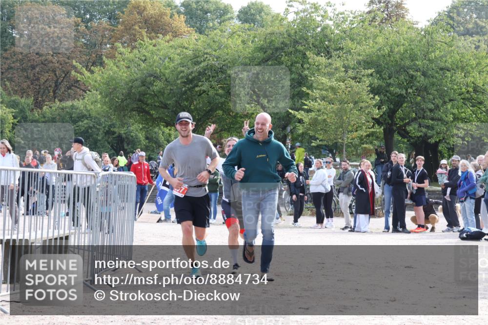 14.09.2025 - Stadtparktriathlon Strokosch-Dieckow http://msf.ph/oto/8884734 14.09.2025 10:52:40 Ziel 597 meine-sportfotos.de