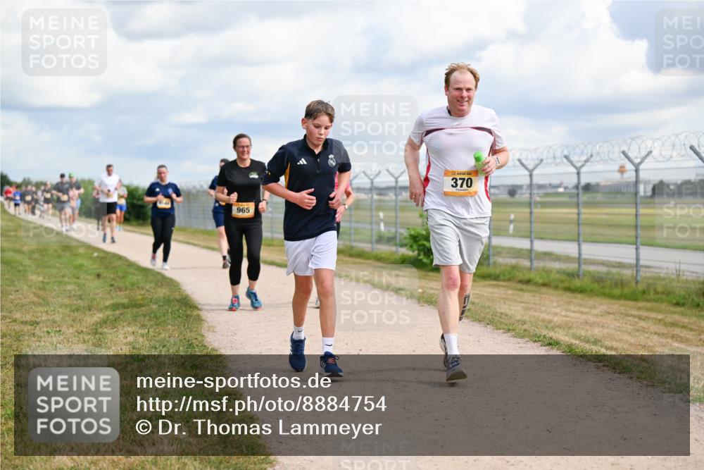 14.09.2025 - Airport Race Dr. Thomas Lammeyer http://msf.ph/oto/8884754 14.09.2025 12:39:57 Laufen 965, 370 meine-sportfotos.de