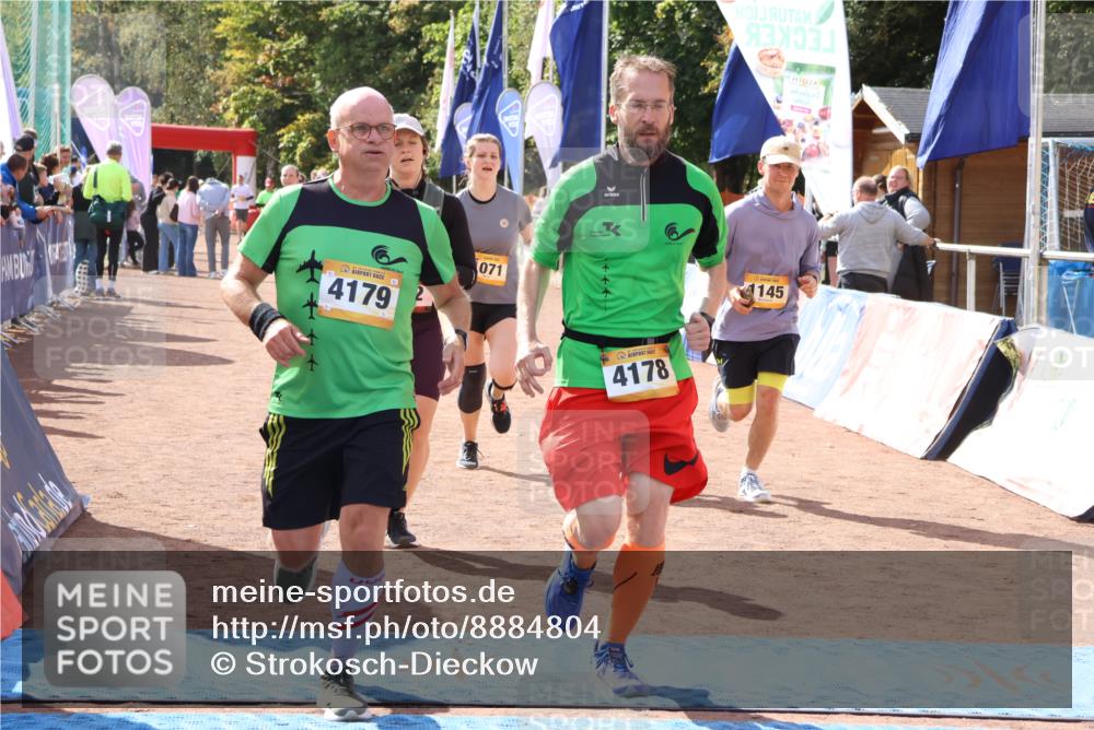 14.09.2025 - Airport Race Strokosch-Dieckow http://msf.ph/oto/8884804 14.09.2025 12:48:45 Ziel 142, 972, 1071, 1145, 1490, 1653, 1790, 1856, 1963, 4178, 4179 meine-sportfotos.de