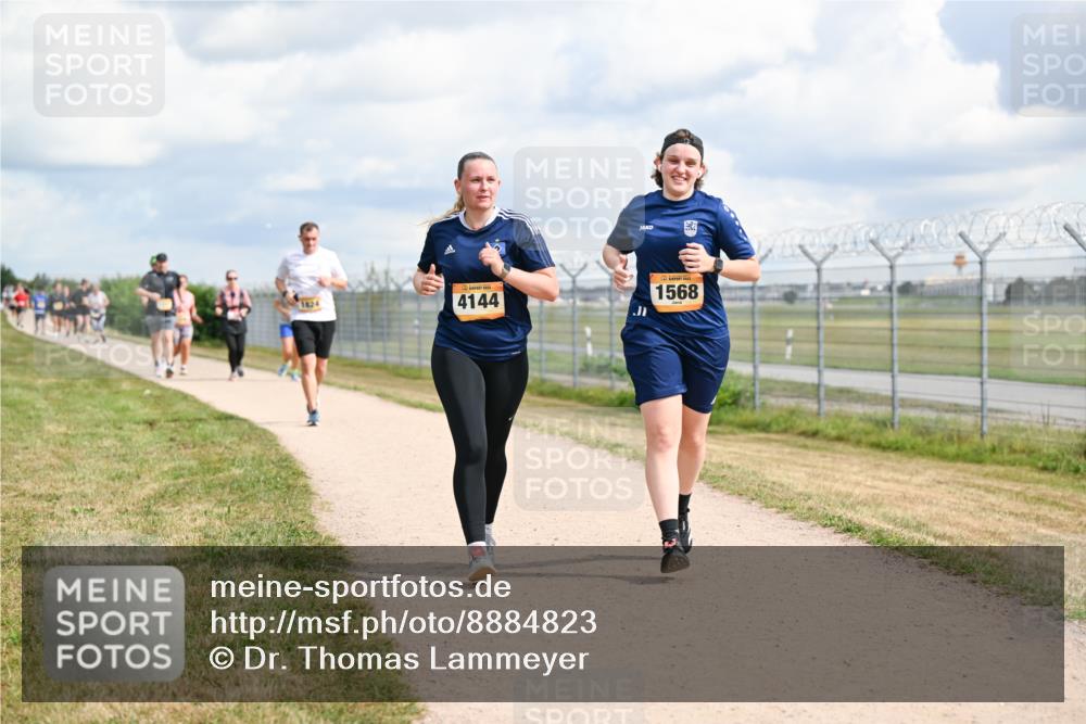14.09.2025 - Airport Race Dr. Thomas Lammeyer http://msf.ph/oto/8884823 14.09.2025 12:40:03 Laufen 1824, 4144, 1568 meine-sportfotos.de