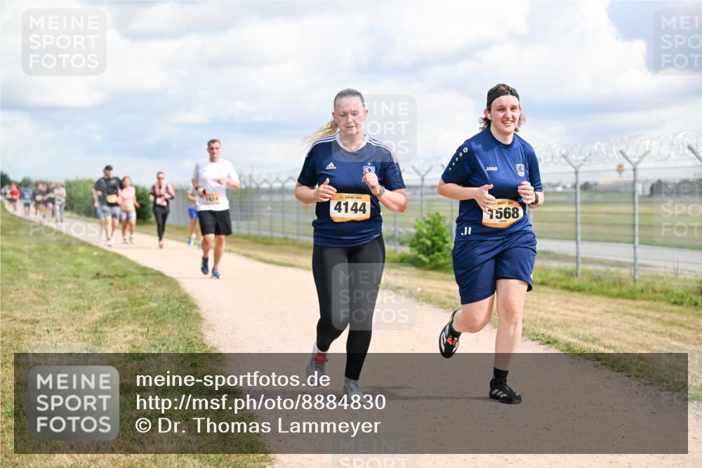 14.09.2025 - Airport Race Dr. Thomas Lammeyer http://msf.ph/oto/8884830 14.09.2025 12:40:04 Laufen 4144, 1568 meine-sportfotos.de