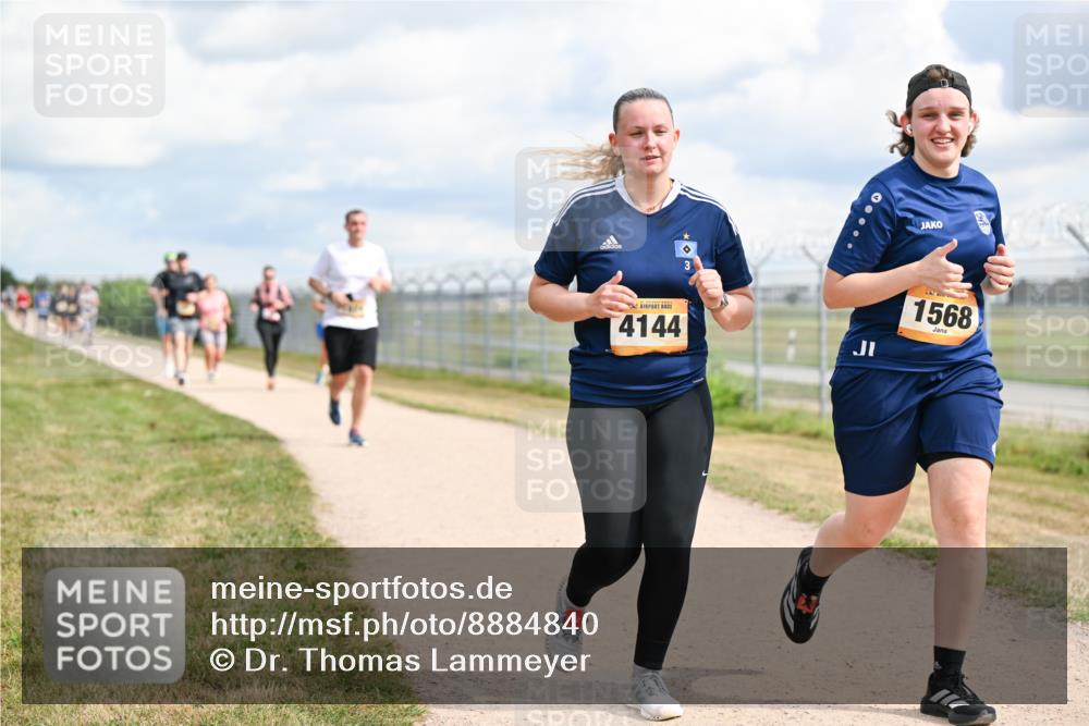 14.09.2025 - Airport Race Dr. Thomas Lammeyer http://msf.ph/oto/8884840 14.09.2025 12:40:04 Laufen 4144, 1568 meine-sportfotos.de