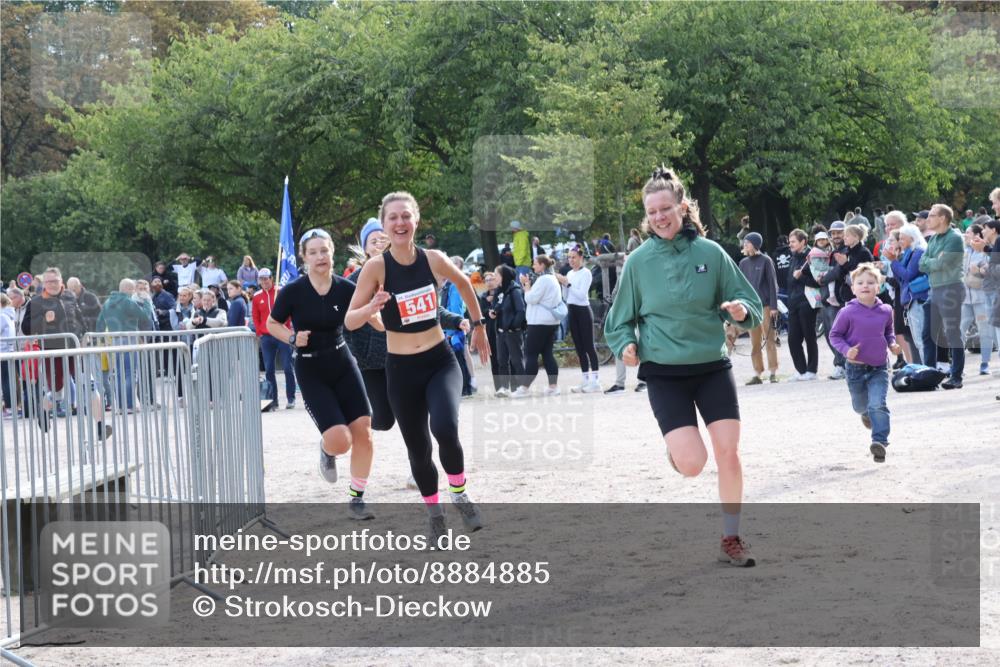 14.09.2025 - Stadtparktriathlon Strokosch-Dieckow http://msf.ph/oto/8884885 14.09.2025 10:57:29 Ziel 524, 541, 611 meine-sportfotos.de