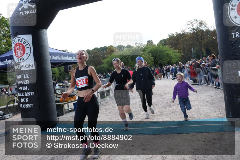 14.09.2025 - Stadtparktriathlon Strokosch-Dieckow http://msf.ph/oto/8884902 14.09.2025 10:57:32 Ziel 524, 541, 578, 611 meine-sportfotos.de