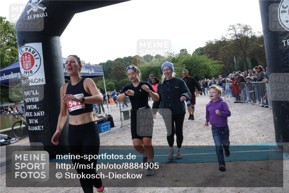 14.09.2025 - Stadtparktriathlon Strokosch-Dieckow http://msf.ph/oto/8884905 14.09.2025 10:57:32 Ziel 524, 541, 578, 611 meine-sportfotos.de