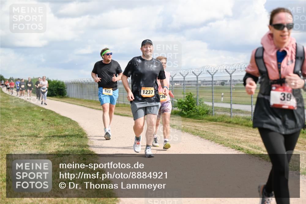 14.09.2025 - Airport Race Dr. Thomas Lammeyer http://msf.ph/oto/8884921 14.09.2025 12:40:14 Laufen 522, 1237, 236, 39 meine-sportfotos.de
