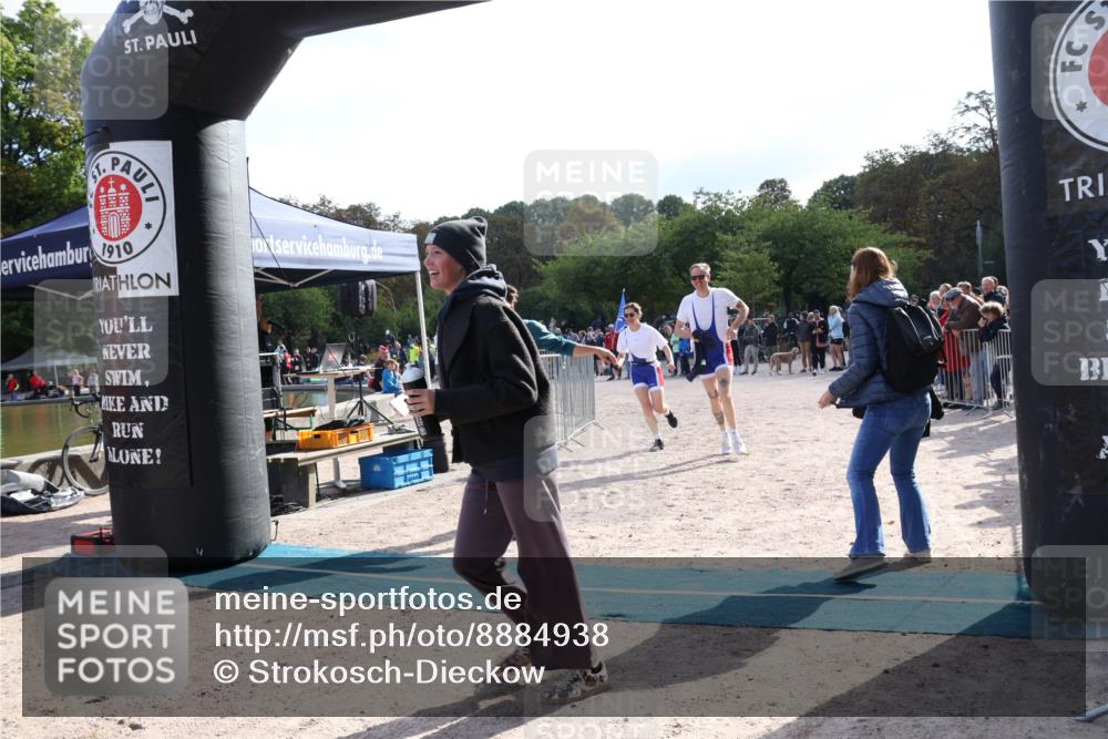 14.09.2025 - Stadtparktriathlon Strokosch-Dieckow http://msf.ph/oto/8884938 14.09.2025 10:57:55 Ziel 589 meine-sportfotos.de