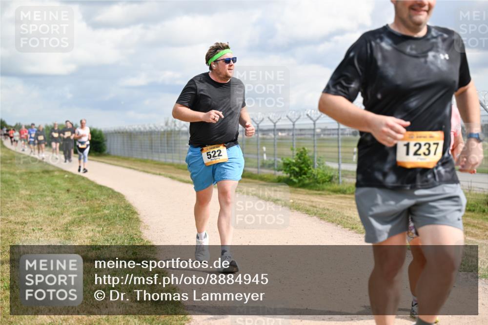 14.09.2025 - Airport Race Dr. Thomas Lammeyer http://msf.ph/oto/8884945 14.09.2025 12:40:16 Laufen 522, 1237 meine-sportfotos.de