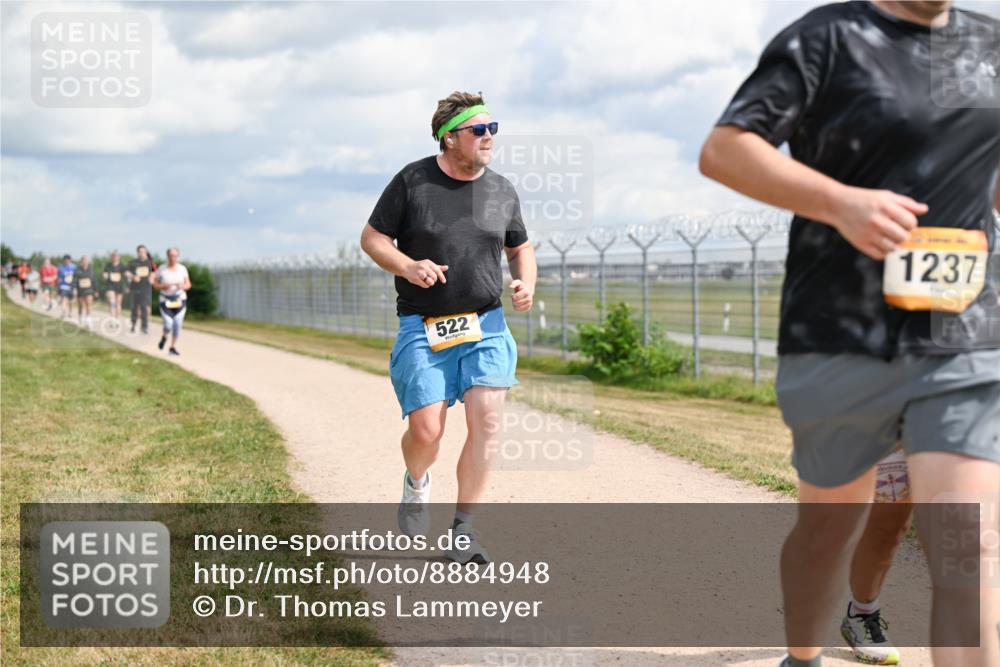 14.09.2025 - Airport Race Dr. Thomas Lammeyer http://msf.ph/oto/8884948 14.09.2025 12:40:16 Laufen 522, 1237 meine-sportfotos.de