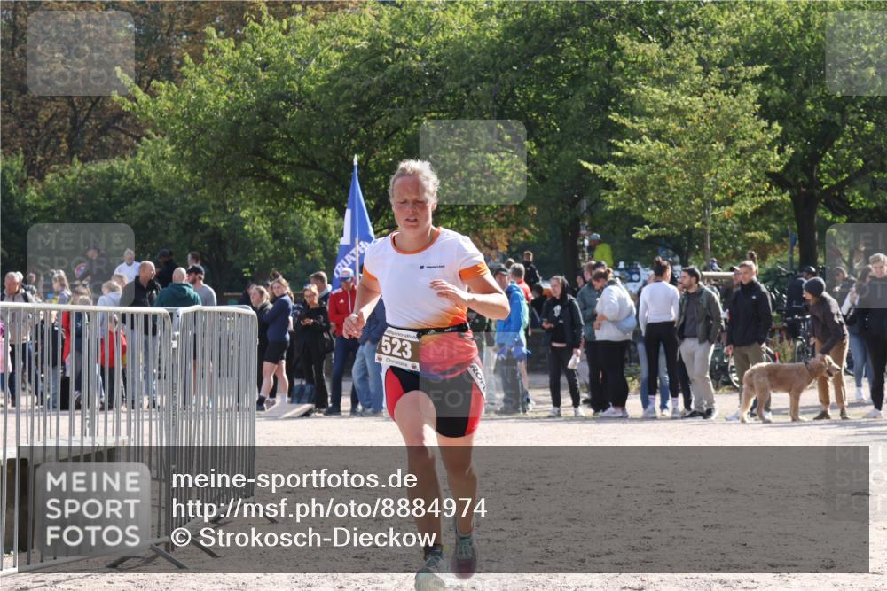14.09.2025 - Stadtparktriathlon Strokosch-Dieckow http://msf.ph/oto/8884974 14.09.2025 10:58:58 Ziel 523 meine-sportfotos.de