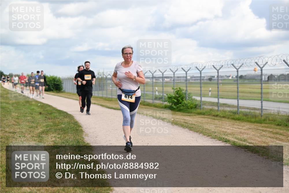 14.09.2025 - Airport Race Dr. Thomas Lammeyer http://msf.ph/oto/8884982 14.09.2025 12:40:25 Laufen 1263, 614 meine-sportfotos.de