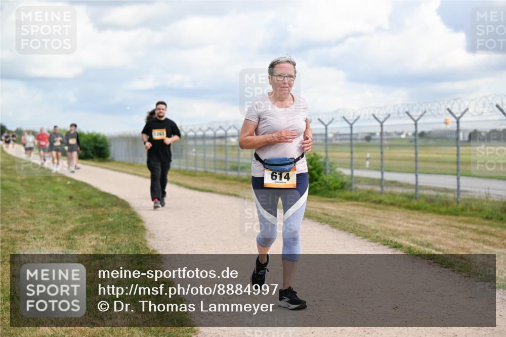 14.09.2025 - Airport Race Dr. Thomas Lammeyer http://msf.ph/oto/8884997 14.09.2025 12:40:26 Laufen 1263, 614 meine-sportfotos.de