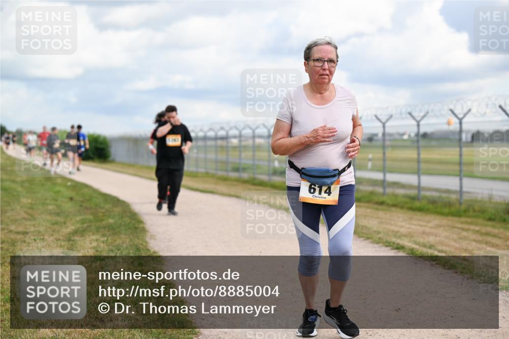 14.09.2025 - Airport Race Dr. Thomas Lammeyer http://msf.ph/oto/8885004 14.09.2025 12:40:27 Laufen 614 meine-sportfotos.de