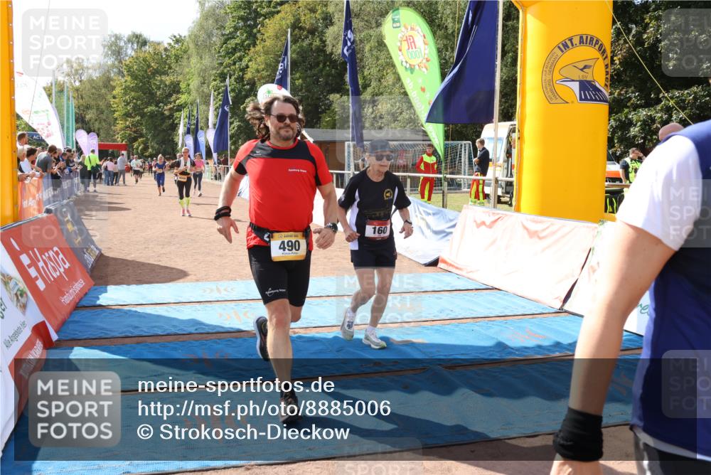 14.09.2025 - Airport Race Strokosch-Dieckow http://msf.ph/oto/8885006 14.09.2025 12:49:16 Ziel 43, 160, 167, 490, 1595, 1600, 4009, 4204 meine-sportfotos.de