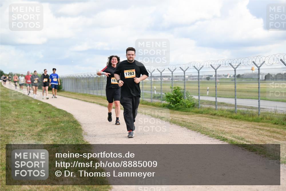14.09.2025 - Airport Race Dr. Thomas Lammeyer http://msf.ph/oto/8885009 14.09.2025 12:40:29 Laufen 183, 1263 meine-sportfotos.de