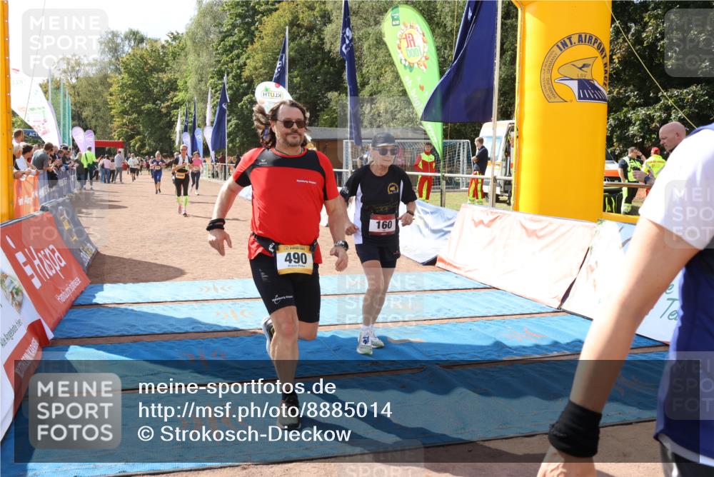 14.09.2025 - Airport Race Strokosch-Dieckow http://msf.ph/oto/8885014 14.09.2025 12:49:16 Ziel 43, 160, 167, 490, 1595, 1600, 4009, 4204 meine-sportfotos.de