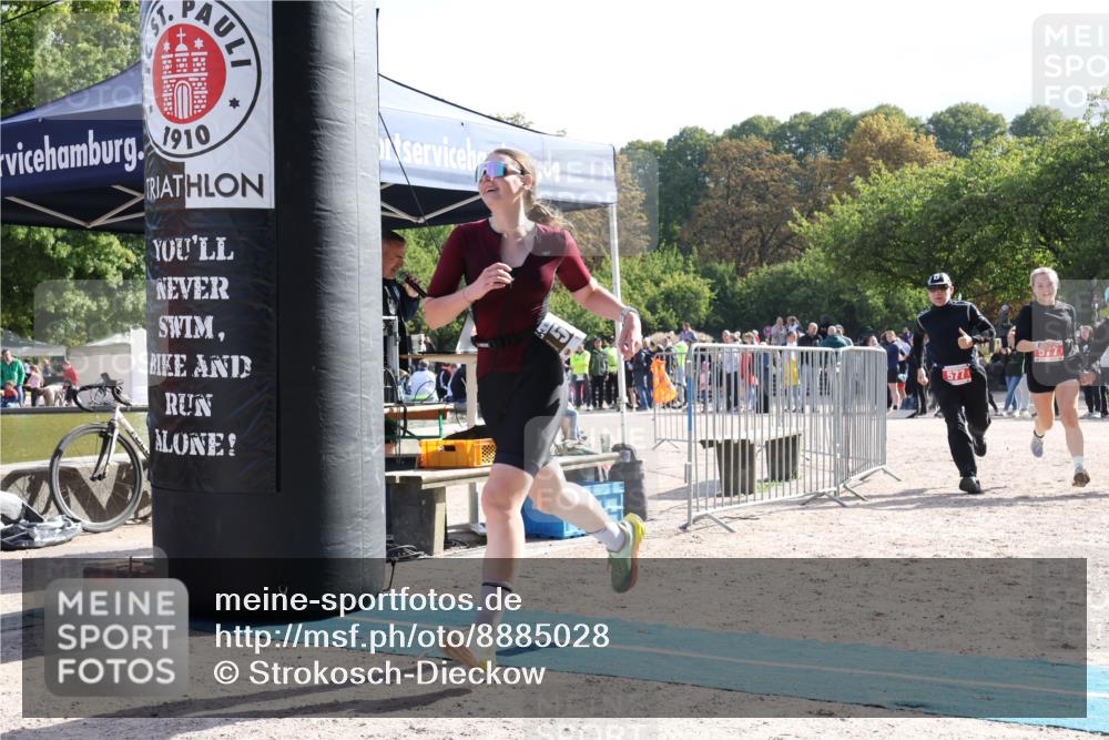 14.09.2025 - Stadtparktriathlon Strokosch-Dieckow http://msf.ph/oto/8885028 14.09.2025 11:00:02 Ziel 525, 577 meine-sportfotos.de