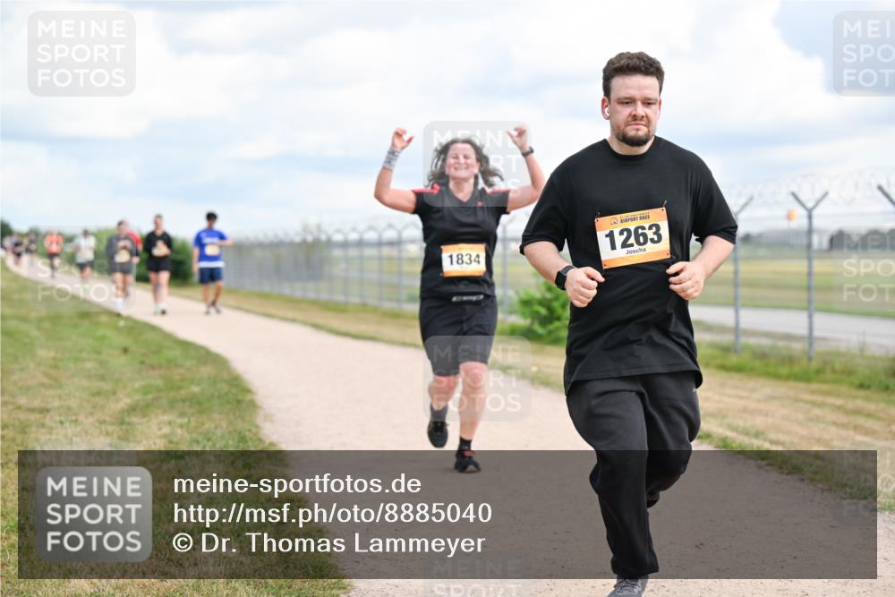 14.09.2025 - Airport Race Dr. Thomas Lammeyer http://msf.ph/oto/8885040 14.09.2025 12:40:31 Laufen 1834, 1263 meine-sportfotos.de