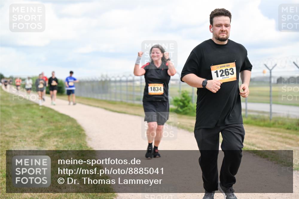 14.09.2025 - Airport Race Dr. Thomas Lammeyer http://msf.ph/oto/8885041 14.09.2025 12:40:31 Laufen 1834, 1263 meine-sportfotos.de